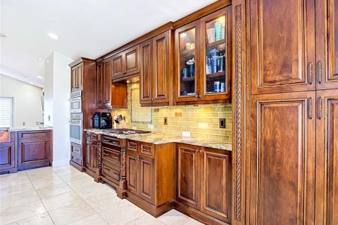 House in Hernando Beach, Florida 5 bedrooms, 348.94 sq.m. № 2219281 - photo 24