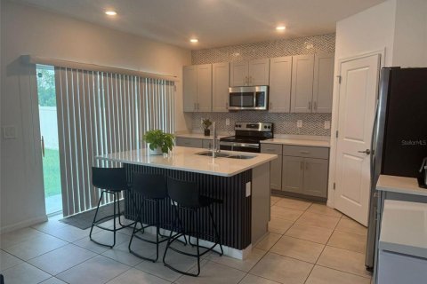 House in Kissimmee, Florida 3 bedrooms, 139.35 sq.m. № 1879542 - photo 2