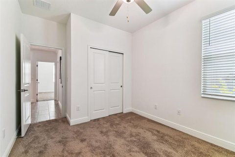 House in Land O' Lakes, Florida 3 bedrooms, 182.83 sq.m. № 1879404 - photo 21