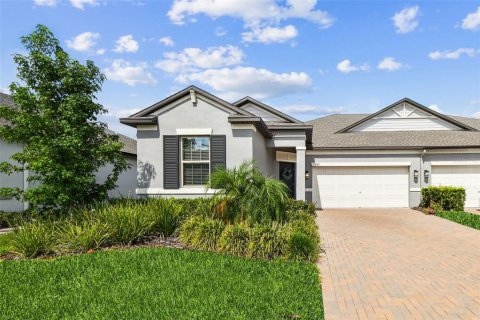 House in Land O' Lakes, Florida 3 bedrooms, 182.83 sq.m. № 1879404 - photo 1