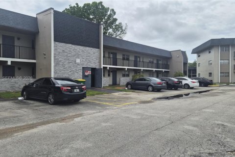 Condo à Tamarac, Floride, 1 chambre  № 2176319