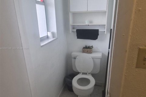 Copropriété à vendre à Tamarac, Floride: 1 chambre, 69.68 m2 № 2176319 - photo 11