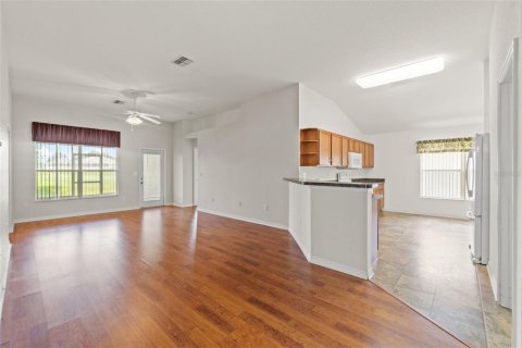 House in Brooksville, Florida 4 bedrooms, 172.8 sq.m. № 1799868 - photo 9