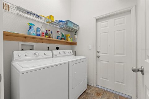 House in Brooksville, Florida 4 bedrooms, 172.8 sq.m. № 1799868 - photo 26