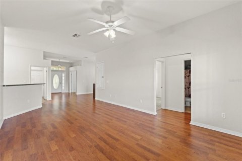 House in Brooksville, Florida 4 bedrooms, 172.8 sq.m. № 1799868 - photo 8