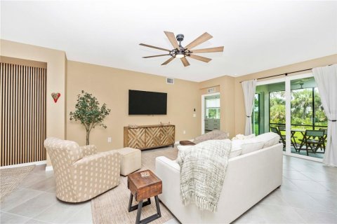 Condo in Venice, Florida, 3 bedrooms in WELLEN PARK  № 1821317 - photo 16