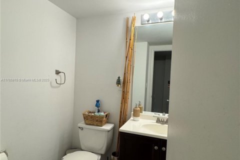 Copropriété à vendre à Sunny Isles Beach, Floride: 1 chambre, 93.37 m2 № 1868724 - photo 18