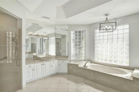 Купить виллу или дом в Уэстон, Флорида 4 спальни, № 1969851 - фото 30