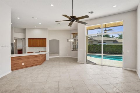 Купить виллу или дом в Уэстон, Флорида 4 спальни, № 1969851 - фото 9