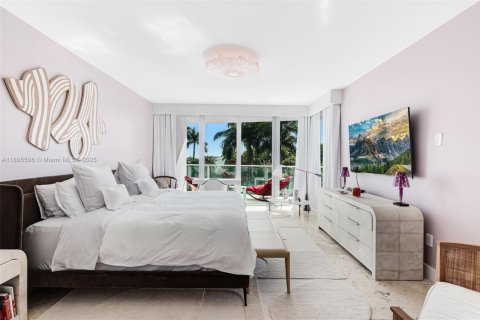 Condo in Miami, Florida, 3 bedrooms  № 1948117 - photo 14