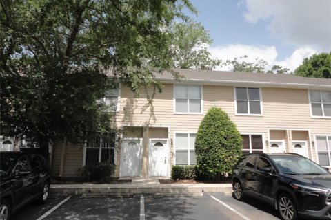 Townhouse in Gainesville, Florida 2 bedrooms, 103.49 sq.m. № 2207790
