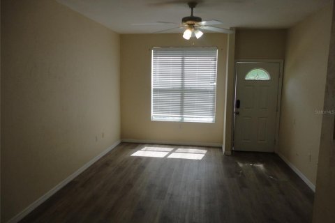 Townhouse in Gainesville, Florida 2 bedrooms, 103.49 sq.m. № 2207790 - photo 5
