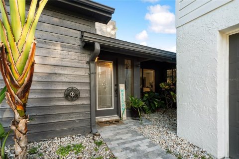 Casa en venta en Tampa, Florida, 3 dormitorios, 195.65 m2 № 1837887 - foto 4