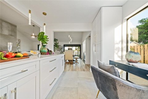 Casa en venta en Tampa, Florida, 3 dormitorios, 195.65 m2 № 1837887 - foto 14