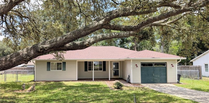 Casa en Dunnellon, Florida 3 dormitorios, 124.86 m2 № 2210198