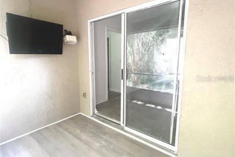 Casa en alquiler en Kissimmee, Florida, 3 dormitorios, 109.35 m2 № 1649722 - foto 6