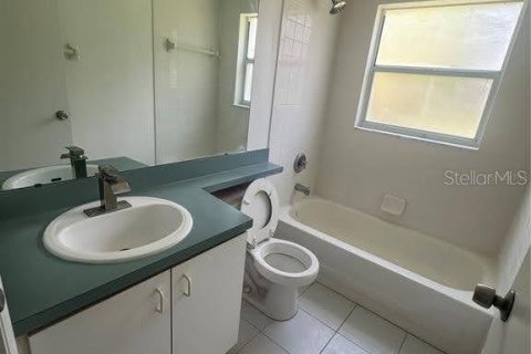 Casa en alquiler en Kissimmee, Florida, 3 dormitorios, 109.35 m2 № 1649722 - foto 10