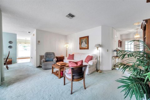 House in New Port Richey, Florida 2 bedrooms, 128.76 sq.m. № 1801969 - photo 13