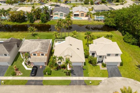 Casa en venta en Coconut Creek, Florida, 3 dormitorios, 149.48 m2 № 2269432 - foto 5
