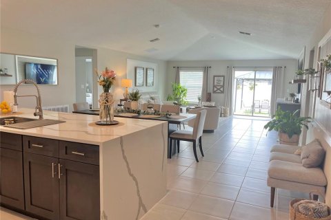 Casa en venta en Ocala, Florida, 4 dormitorios, 212.1 m2 № 1750596 - foto 13