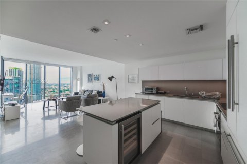 Copropriété à louer à Miami, Floride: 2 chambres, 112.23 m2 № 2000917 - photo 6