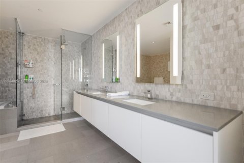 Copropriété à louer à Miami, Floride: 2 chambres, 112.23 m2 № 2000917 - photo 18