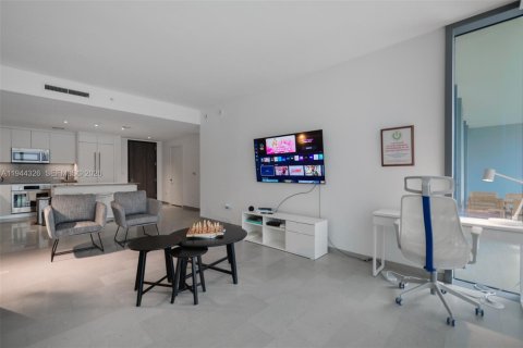 Copropriété à louer à Miami, Floride: 2 chambres, 112.23 m2 № 2000917 - photo 4