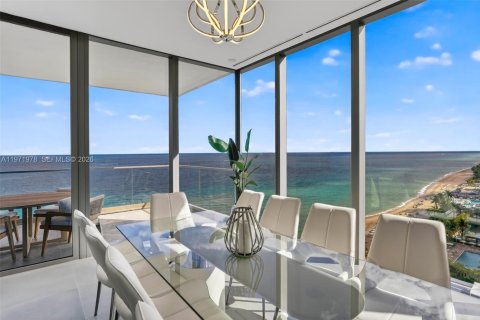 Copropriété à vendre à Hallandale Beach, Floride: 3 chambres, 235.14 m2 № 2038655 - photo 4