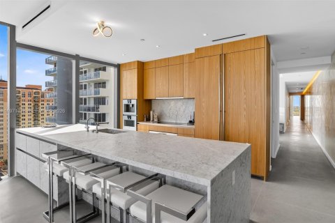 Copropriété à vendre à Hallandale Beach, Floride: 3 chambres, 235.14 m2 № 2038655 - photo 23