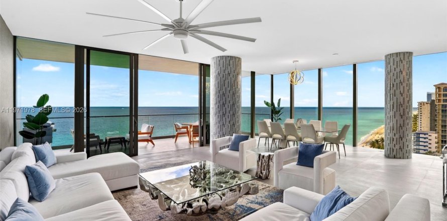 Condo à Hallandale Beach, Floride, 3 chambres  № 2038655