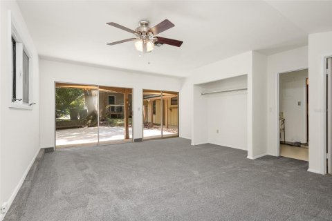 House in Gainesville, Florida 4 bedrooms, 162.21 sq.m. № 1877420 - photo 14