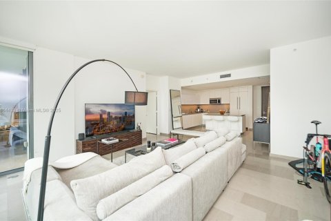 Condo in Miami, Florida, 1 bedroom  № 1930193 - photo 26