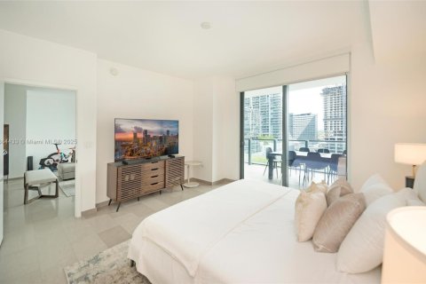 Condo in Miami, Florida, 1 bedroom  № 1930193 - photo 23