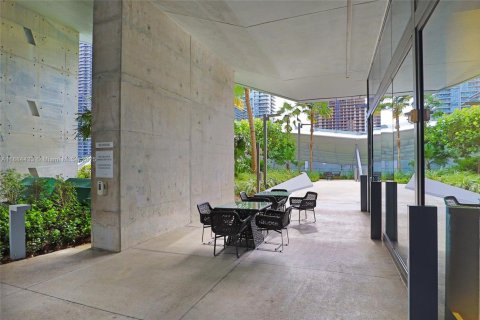 Condo in Miami, Florida, 1 bedroom  № 1930193 - photo 12