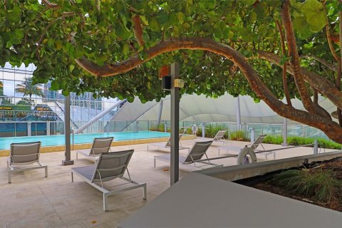 Condo in Miami, Florida, 1 bedroom  № 1930193 - photo 8