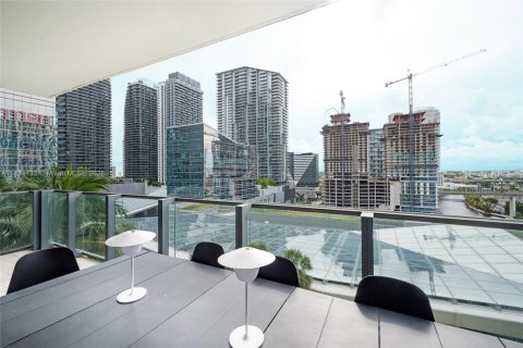 Condo in Miami, Florida, 1 bedroom  № 1930193 - photo 16