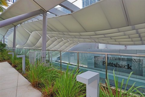 Condo in Miami, Florida, 1 bedroom  № 1930193 - photo 7