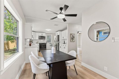 Casa en venta en Tampa, Florida, 3 dormitorios, 137.4 m2 № 2150941 - foto 9