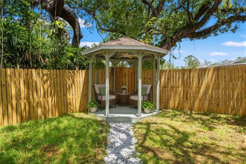 Casa en venta en Tampa, Florida, 3 dormitorios, 137.4 m2 № 2150941 - foto 23