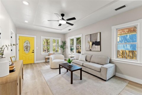Casa en venta en Tampa, Florida, 3 dormitorios, 137.4 m2 № 2150941 - foto 6