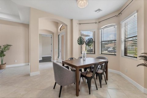 House in Parrish, Florida 5 bedrooms, 255.85 sq.m. № 1778094 - photo 13