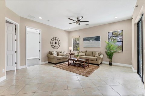 House in Parrish, Florida 5 bedrooms, 255.85 sq.m. № 1778094 - photo 22
