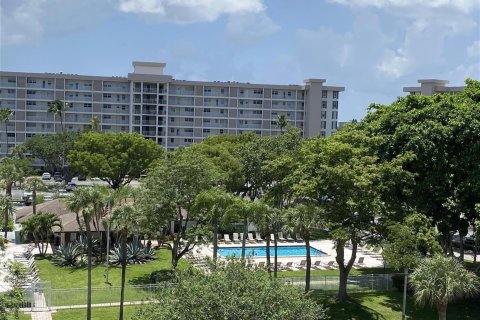 Condo à Pompano Beach, Floride, 2 chambres № 2078633
