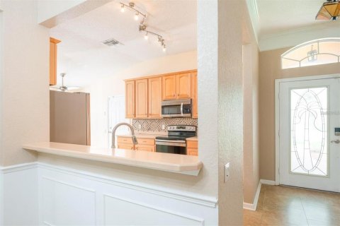 Villa ou maison à louer à Orlando, Floride: 4 chambres, 156.45 m2 № 2318838 - photo 12