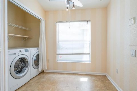 Villa ou maison à louer à Orlando, Floride: 4 chambres, 156.45 m2 № 2318838 - photo 8