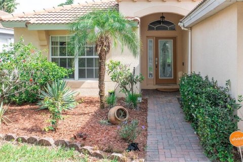 Villa ou maison à louer à Orlando, Floride: 4 chambres, 156.45 m2 № 2318838 - photo 4
