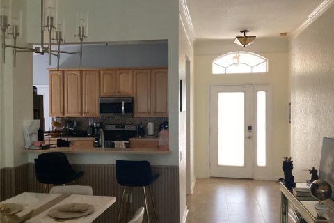 Villa ou maison à louer à Orlando, Floride: 4 chambres, 156.45 m2 № 2318838 - photo 13