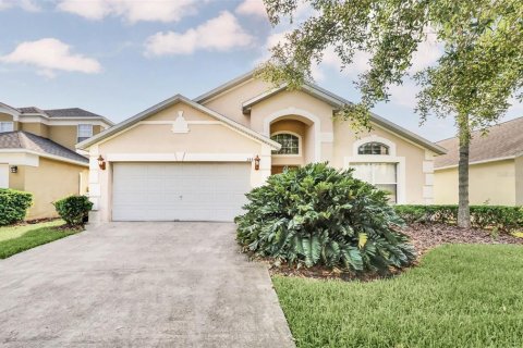 Casa en Kissimmee, Florida 5 dormitorios, 180.23 m2 № 2130458