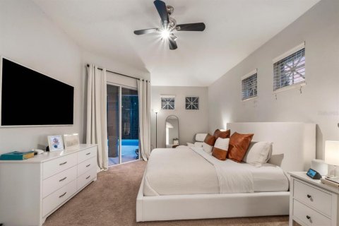 House in Orlando, Florida 4 bedrooms, 236.81 sq.m. № 1879512 - photo 24