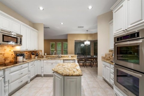 House in Orlando, Florida 4 bedrooms, 236.81 sq.m. № 1879512 - photo 11